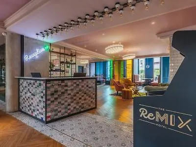 巴黎拉维莱特森林山酒店 巴黎