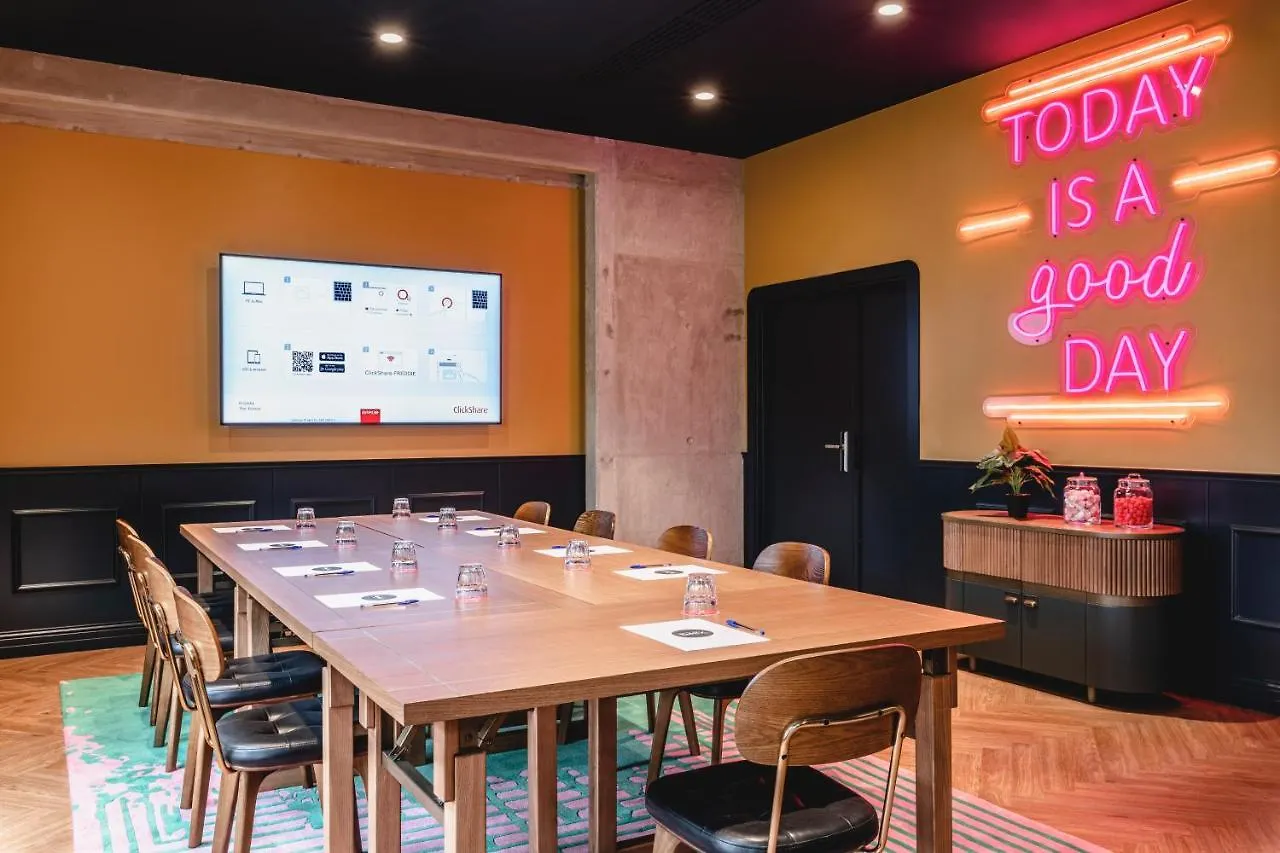 The Remix Hotel Parijs