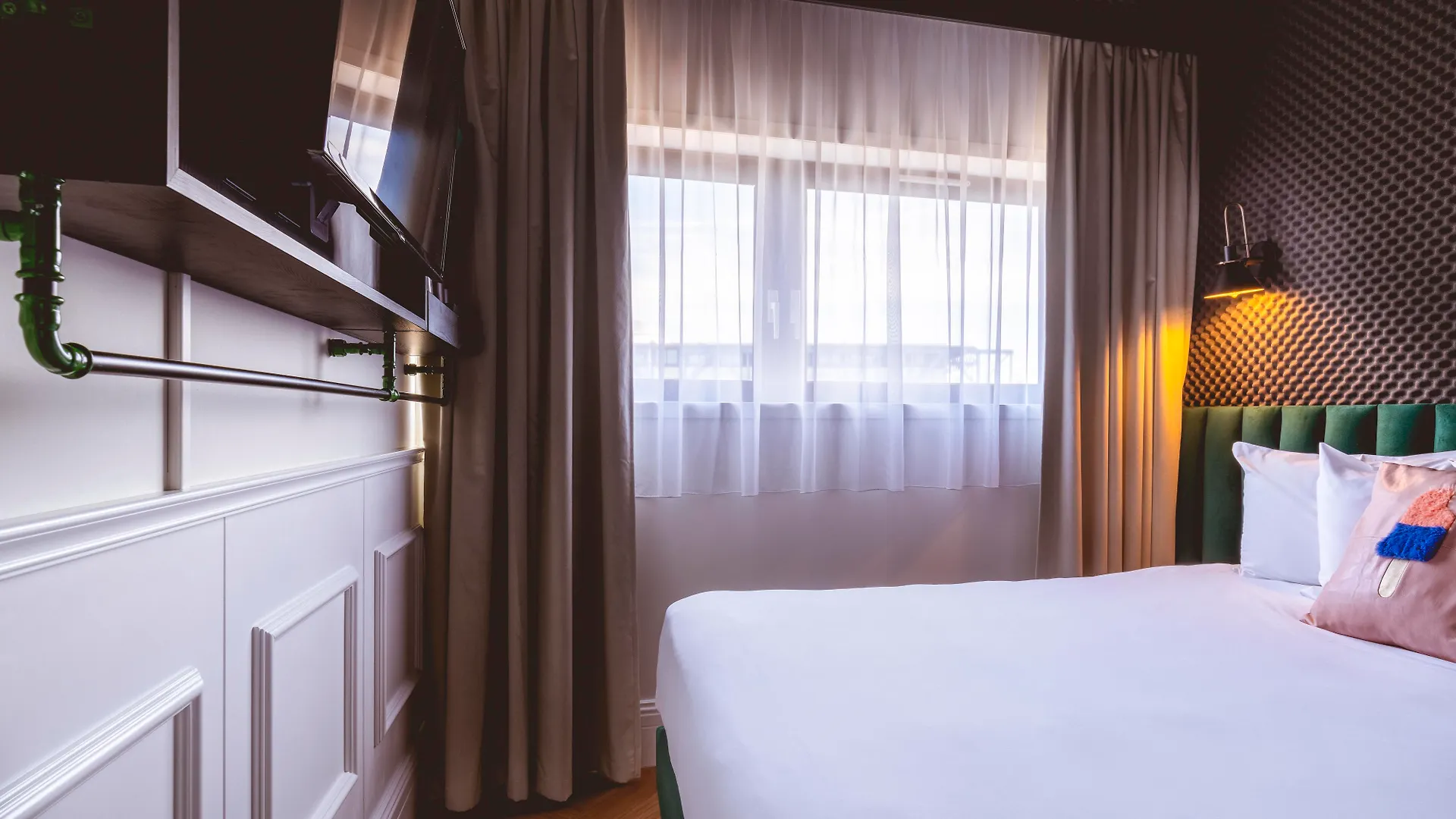 Hotel The Remix 4*